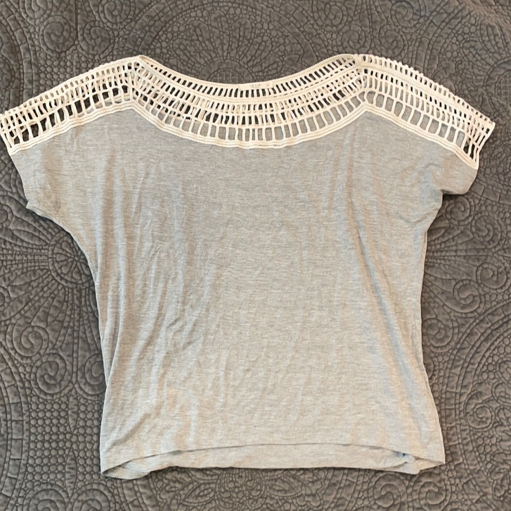 Short sleeve top
